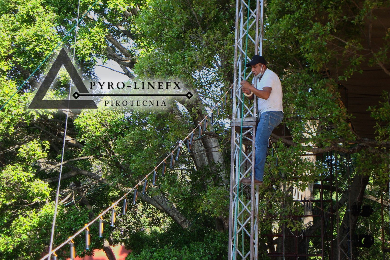 Preparación técnica de cascada para evento